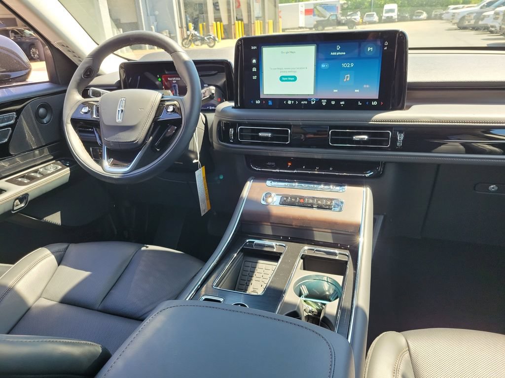 New 2026 Lincoln Aviator Reserve w/ Illumination Package AWD/4WD image 13