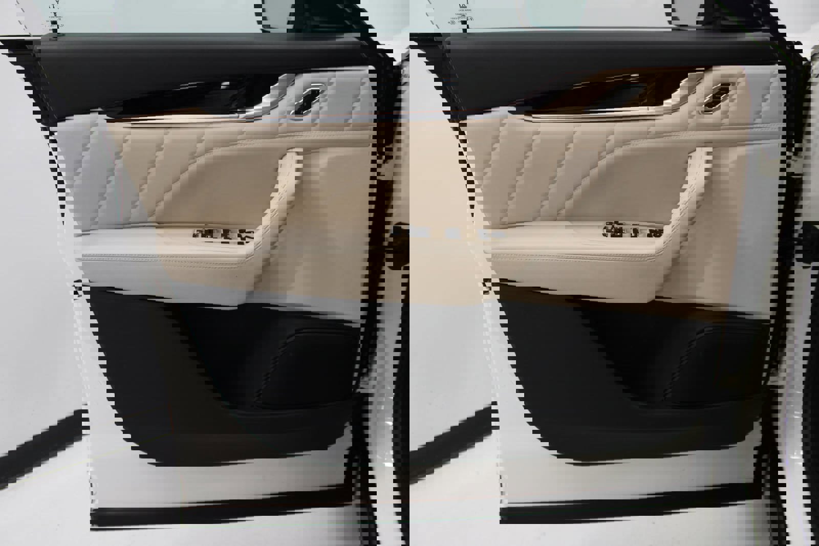 Used 2022 Maserati Levante GT image 12