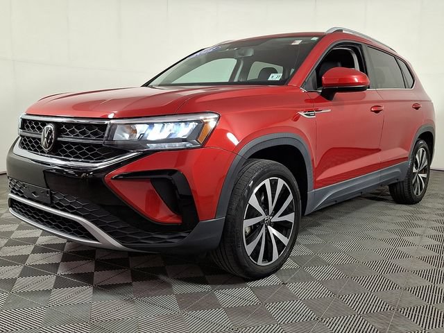 Used 2022 Volkswagen Taos SE AWD/4WD image 6