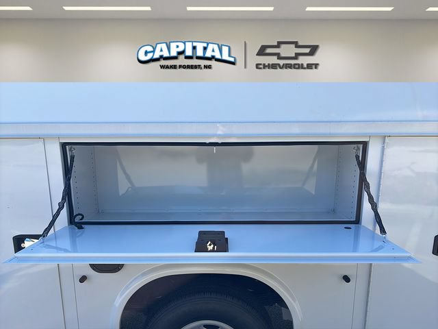 New 2025 Chevrolet Express 3500 w/ Power Convenience Package RWD image 22