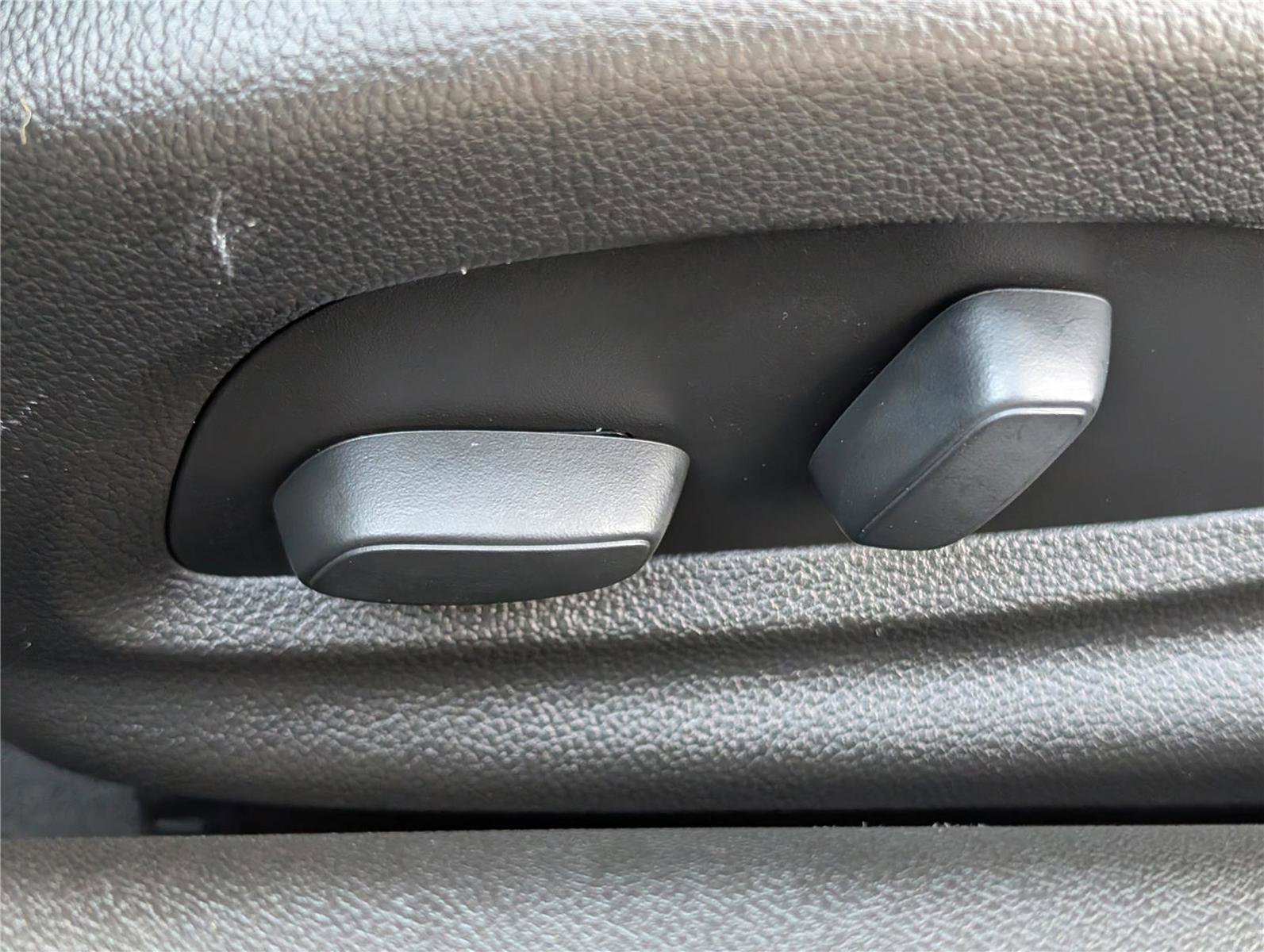 Used 2022 Chevrolet Camaro ZL1 image 21