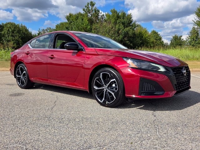 New 2026 Nissan Altima 2.5 SR
