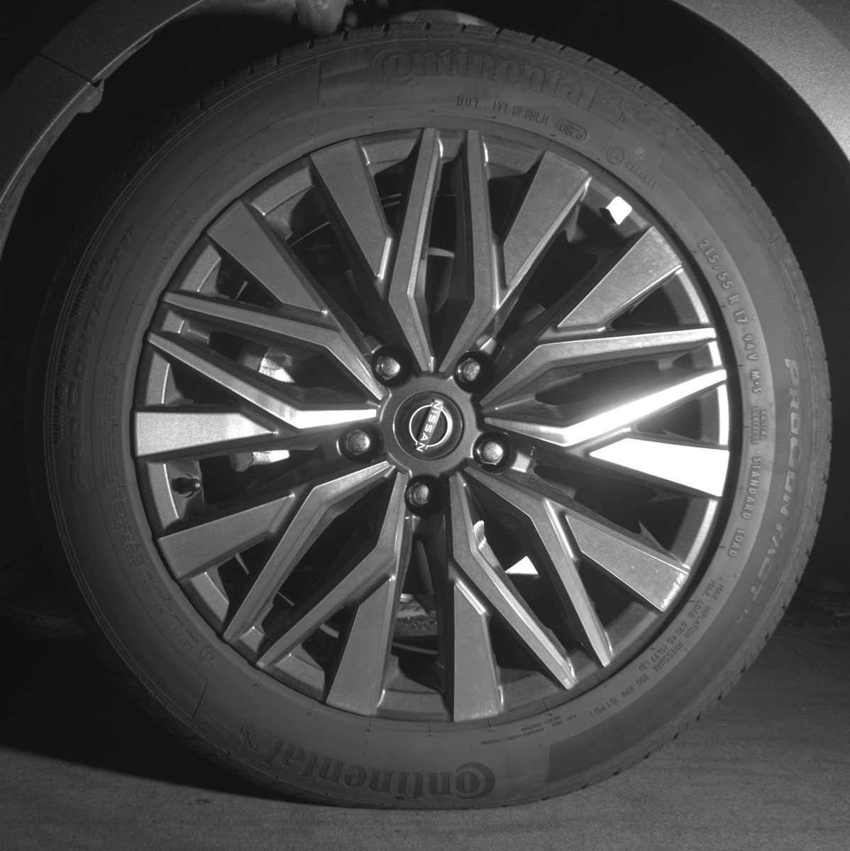 Used 2025 Nissan Altima 2.5 SV image 12