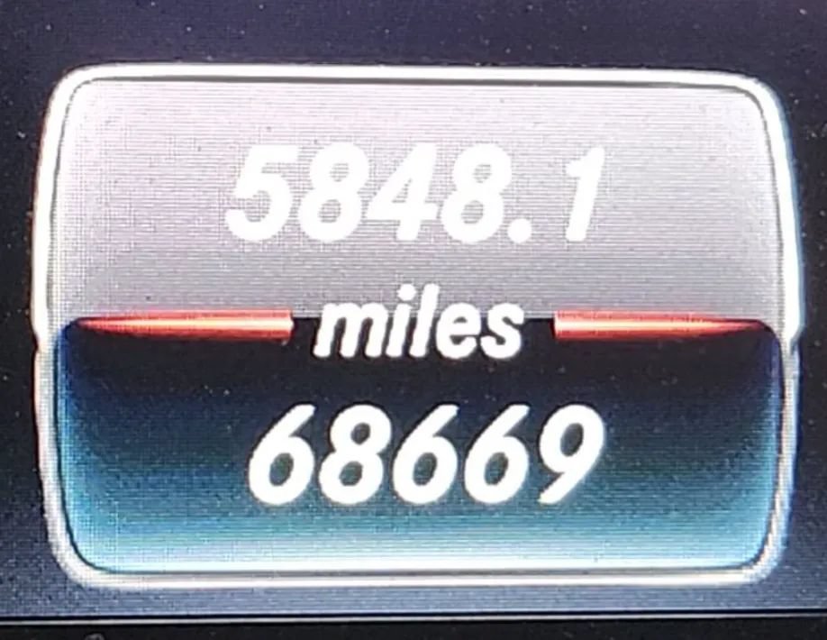 Used 2018 Mercedes-Benz GLE 350 4MATIC image 8