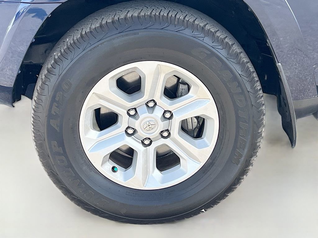 Used 2023 Toyota 4Runner SR5 image 30