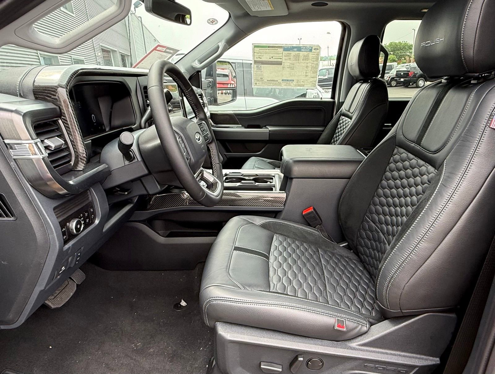 New 2026 Ford F250 Lariat w/ Black Appearance Package image 15