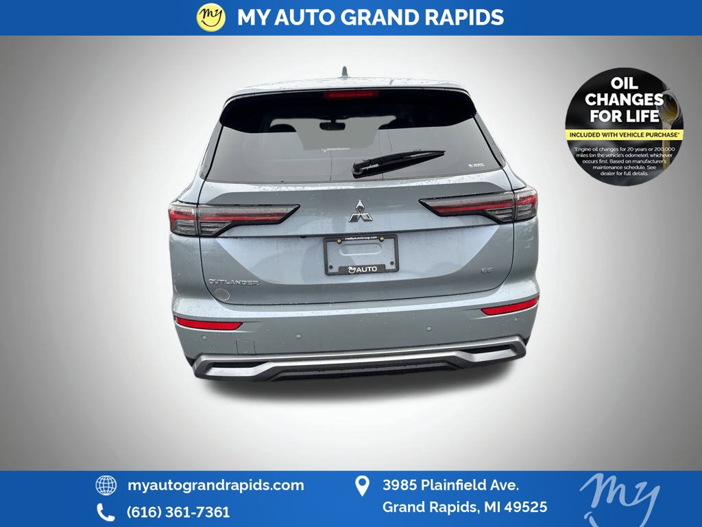 Used 2026 Mitsubishi Outlander SE AWD/4WD image 6