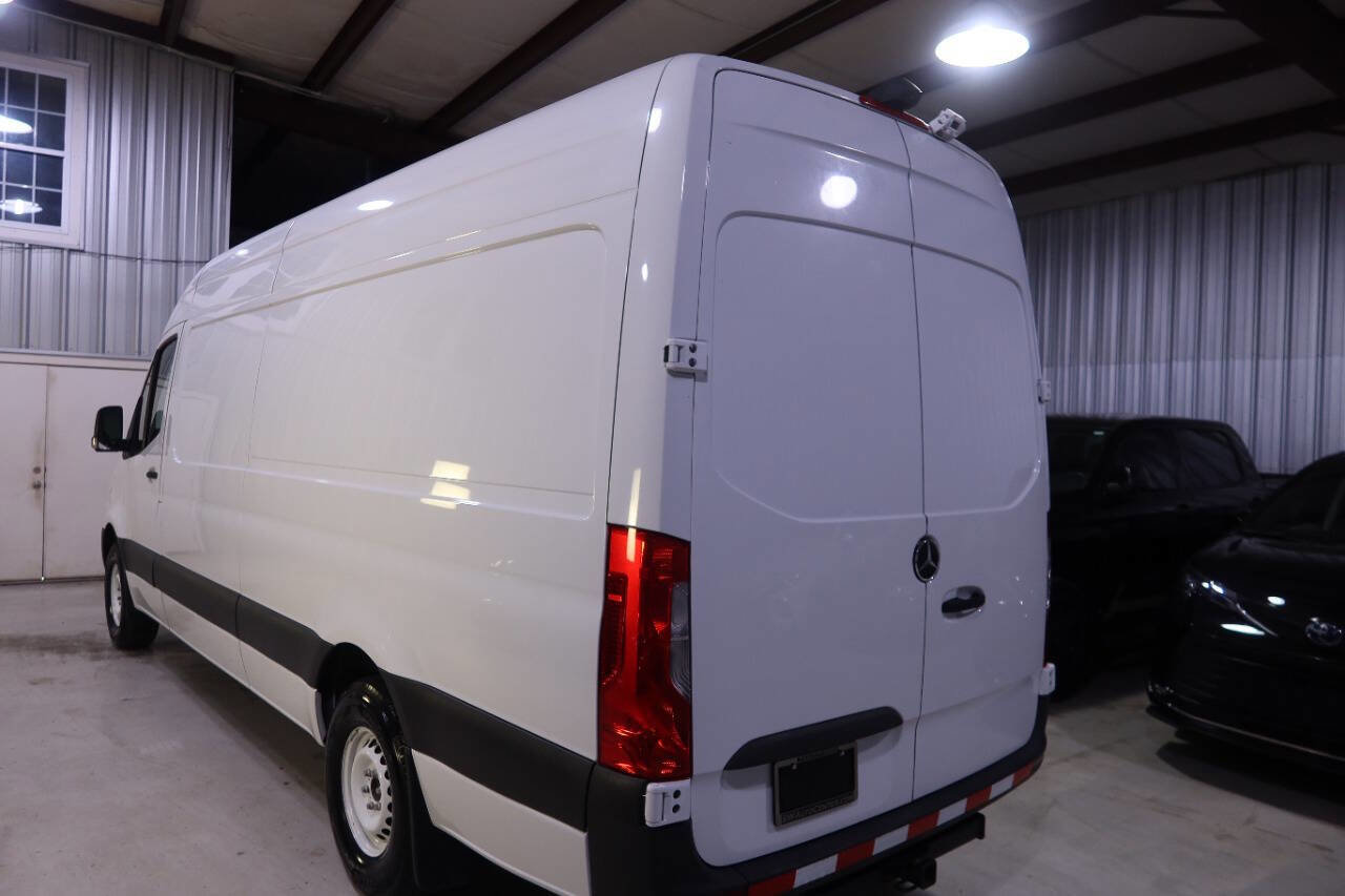 Used 2020 Mercedes-Benz Sprinter 2500 w/ Driver Convenience Package image 3