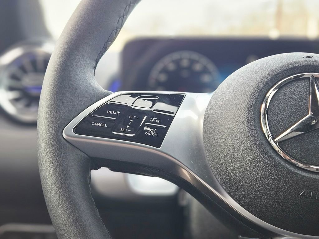New 2026 Mercedes-Benz GLB 250 4MATIC image 27