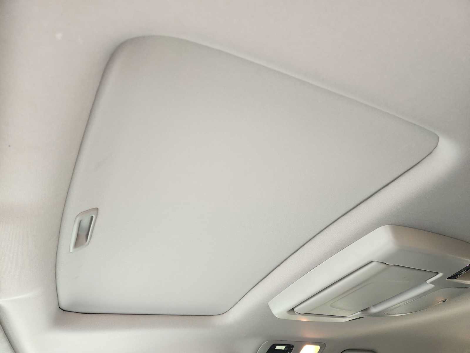 Certified 2024 Honda Odyssey Touring image 25