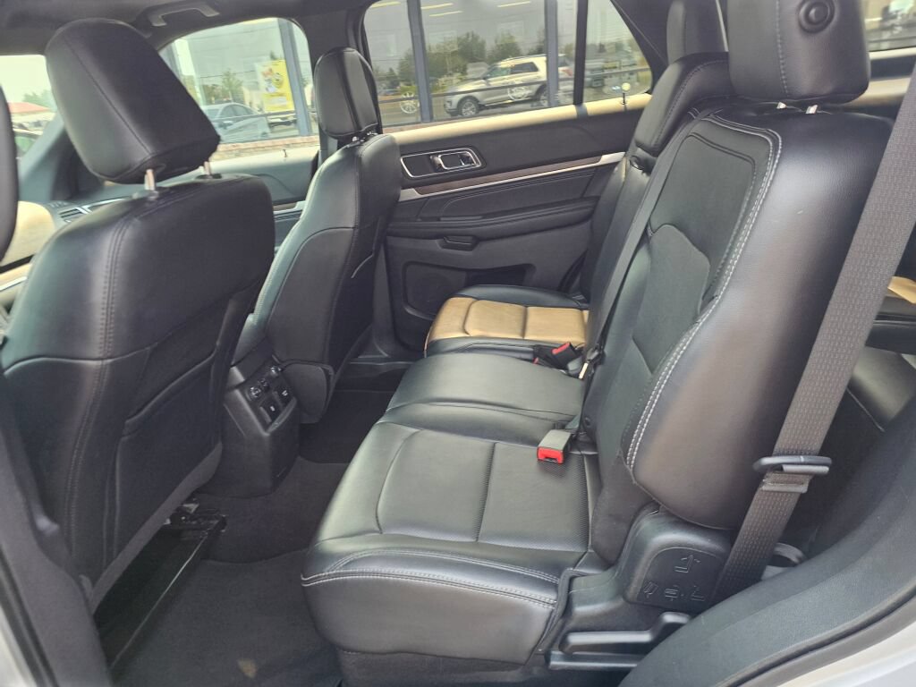 Used 2019 Ford Explorer Limited w/ Class III Trailer Tow Package AWD/4WD image 18