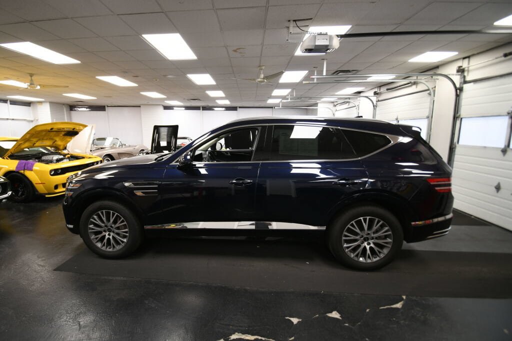Used 2025 Genesis GV80 2.5T Standard AWD/4WD image 5