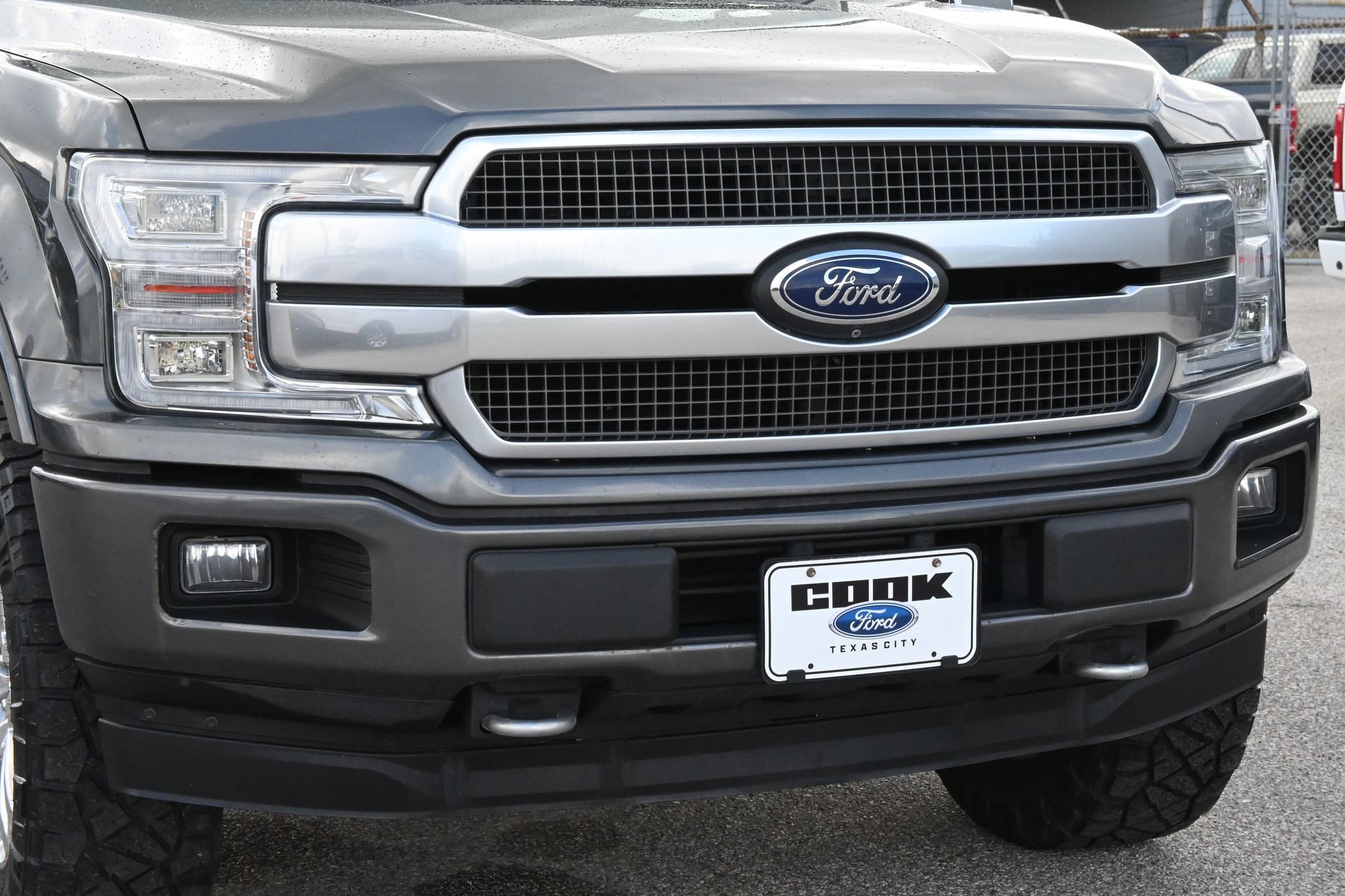 Used 2018 Ford F150 Platinum w/ Equipment Group 701A Luxury AWD/4WD image 26