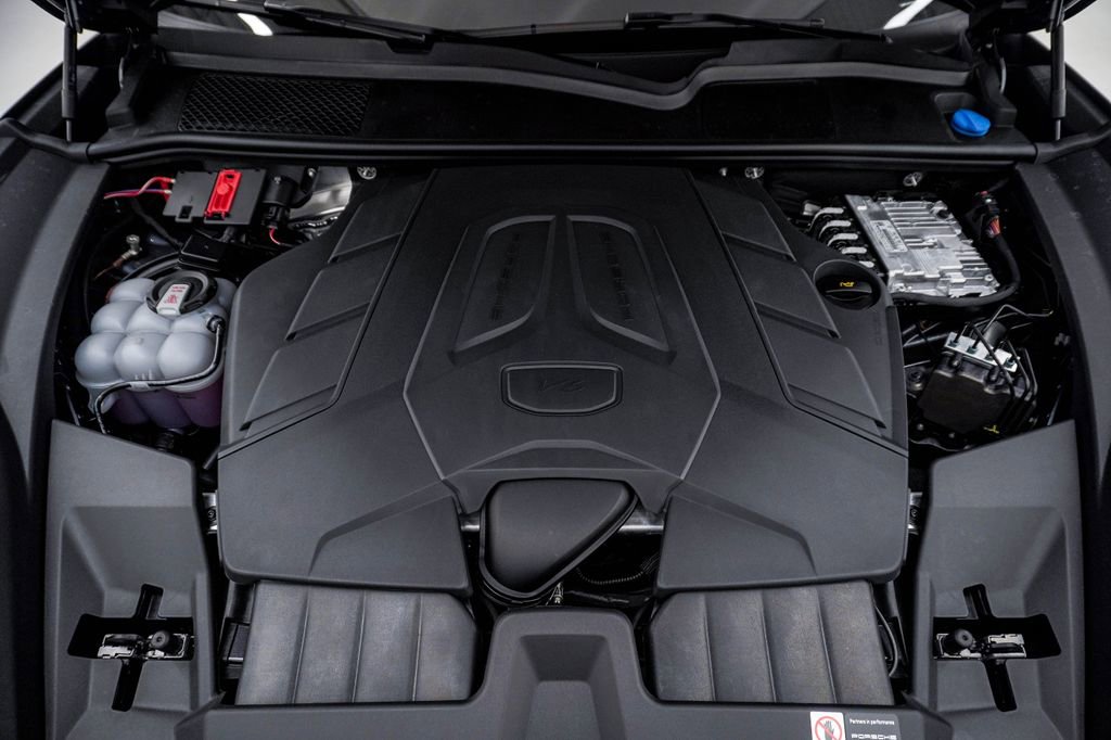 New 2026 Porsche Cayenne image 29
