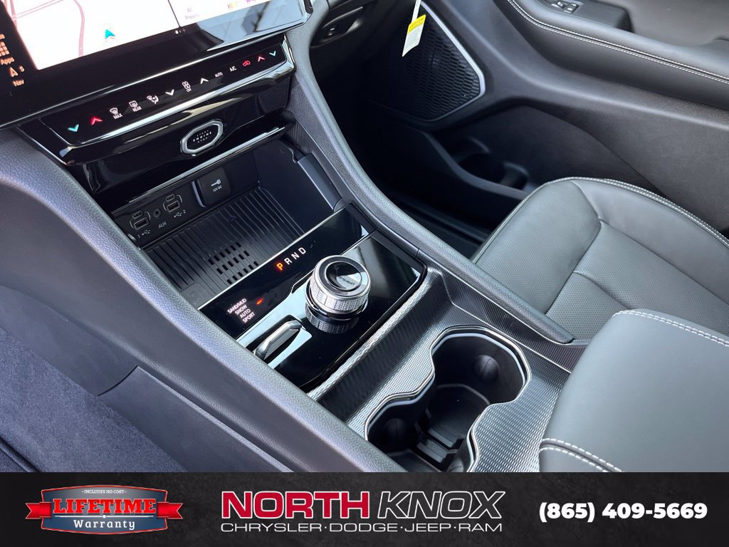 New 2027 Jeep Grand Cherokee Limited AWD/4WD image 13