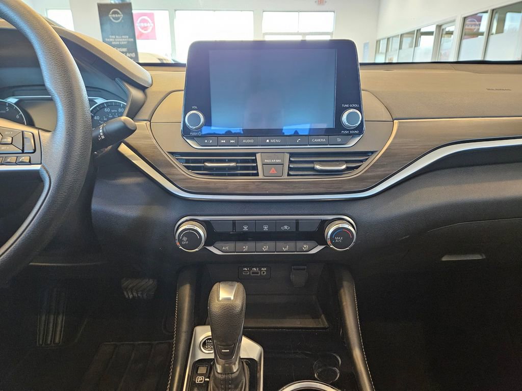Used 2023 Nissan Altima 2.5 SV image 17
