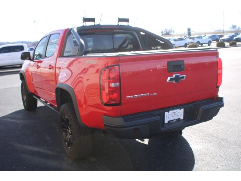 Used 2019 Chevrolet Colorado ZR2 w/ ZR2 Dusk Special Edition image 6