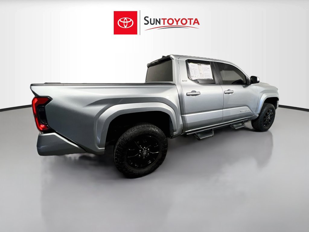 Used 2024 Toyota Tacoma SR5 AWD/4WD image 3