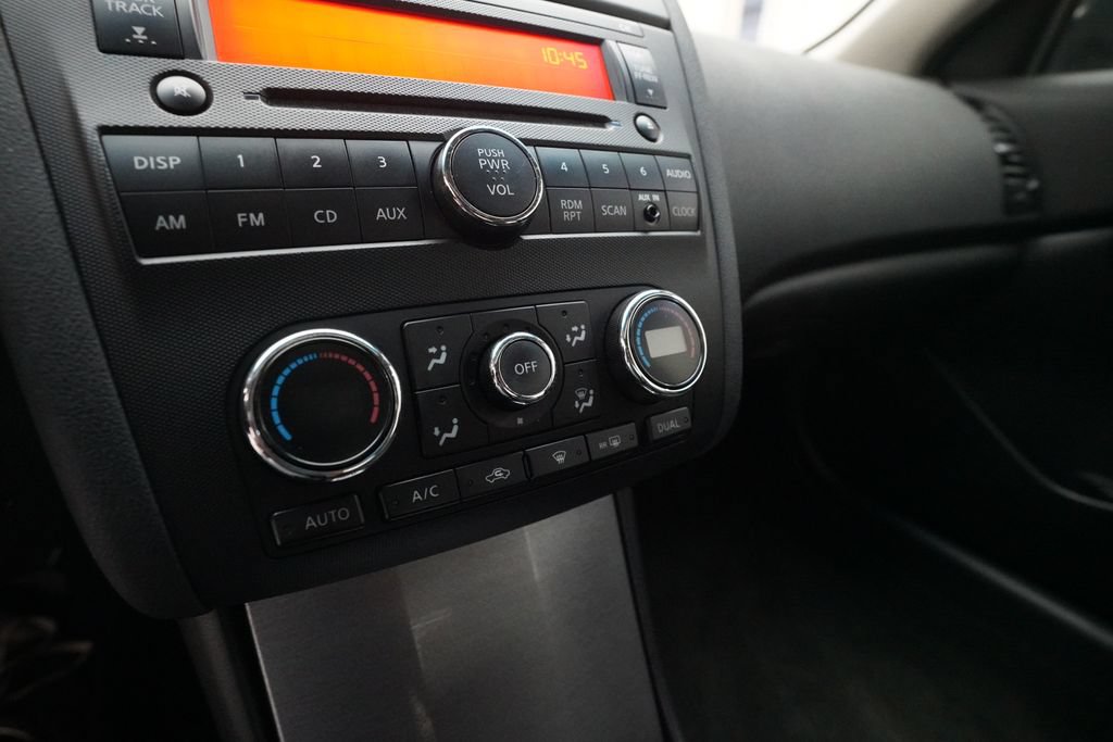 Used 2010 Nissan Altima 2.5 SL w/ SL Pkg FWD image 18