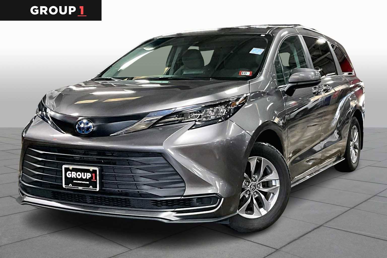 Used 2024 Toyota Sienna LE