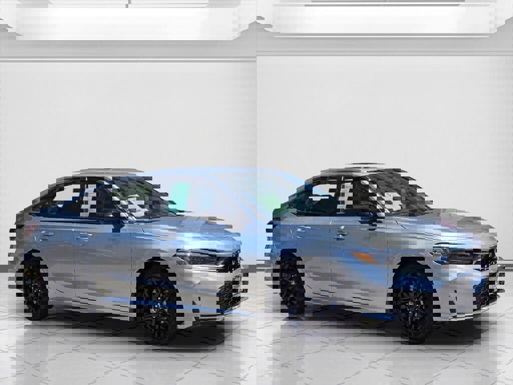 Used 2025 Honda Civic Sport Touring image 4