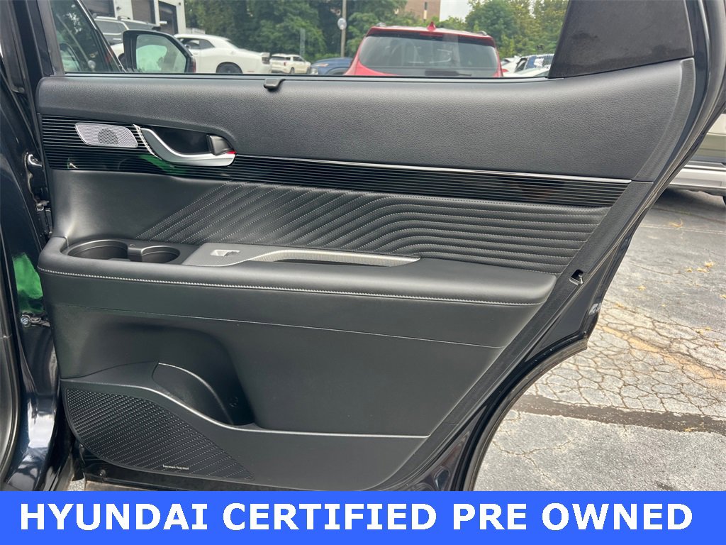 Used 2023 Hyundai Palisade Calligraphy image 16