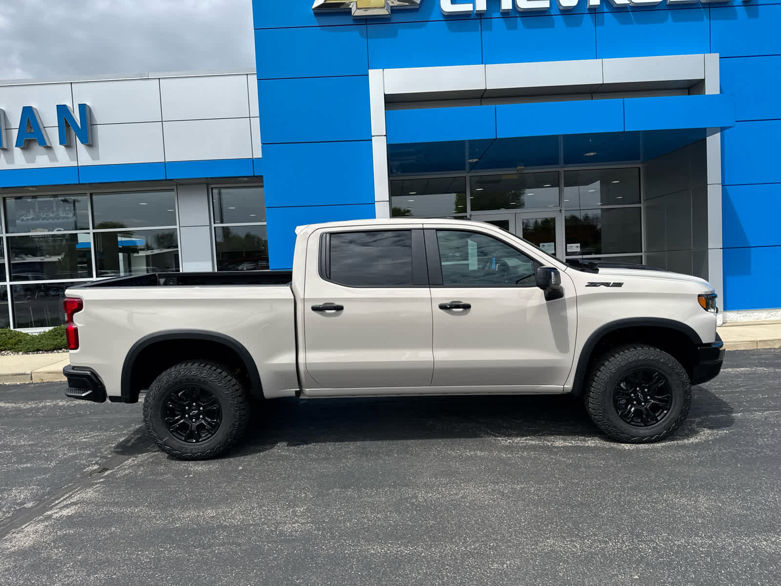 New 2026 Chevrolet Silverado 1500 ZR2 w/ LPO, Dark Essentials Package AWD/4WD image 3