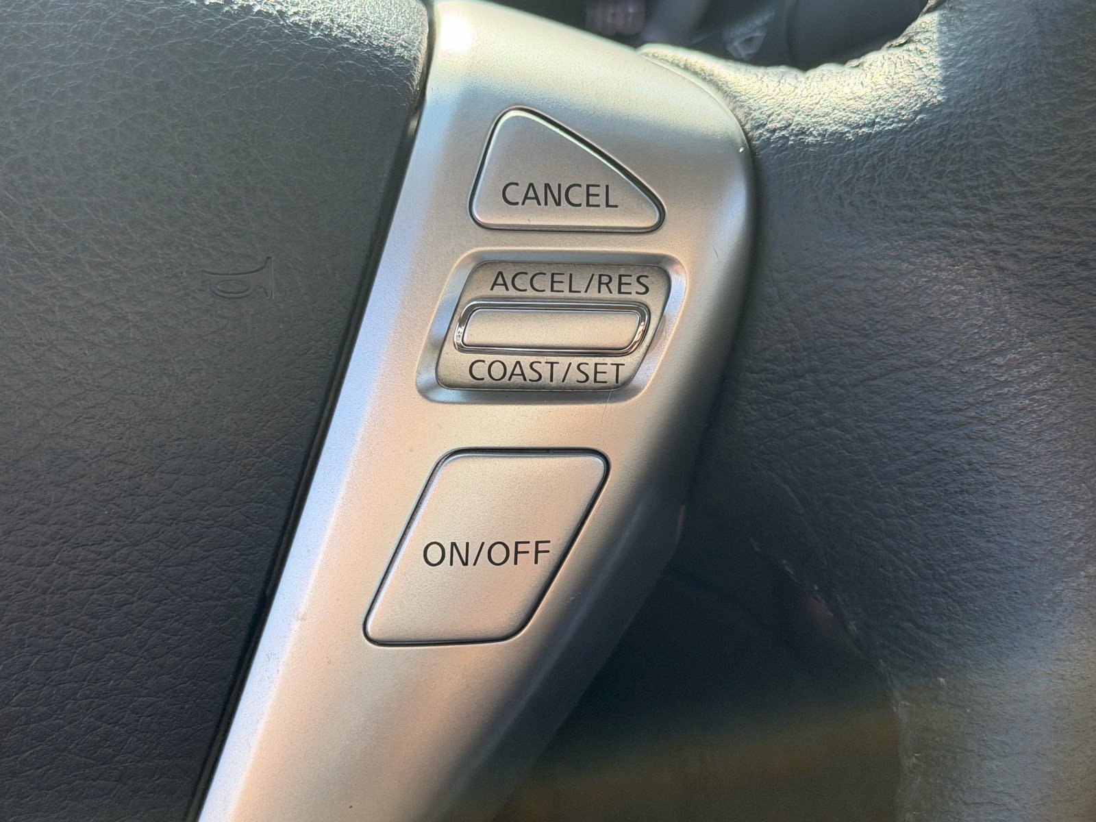 Used 2014 Nissan Sentra SR w/ SR Driver Package FWD image 29