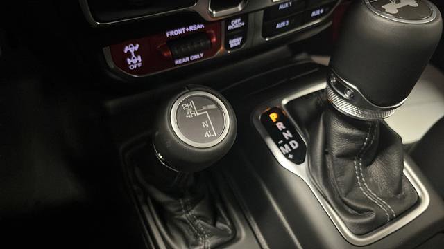 New 2026 Jeep Wrangler Unlimited Rubicon w/ Steel Bumper Group image 17