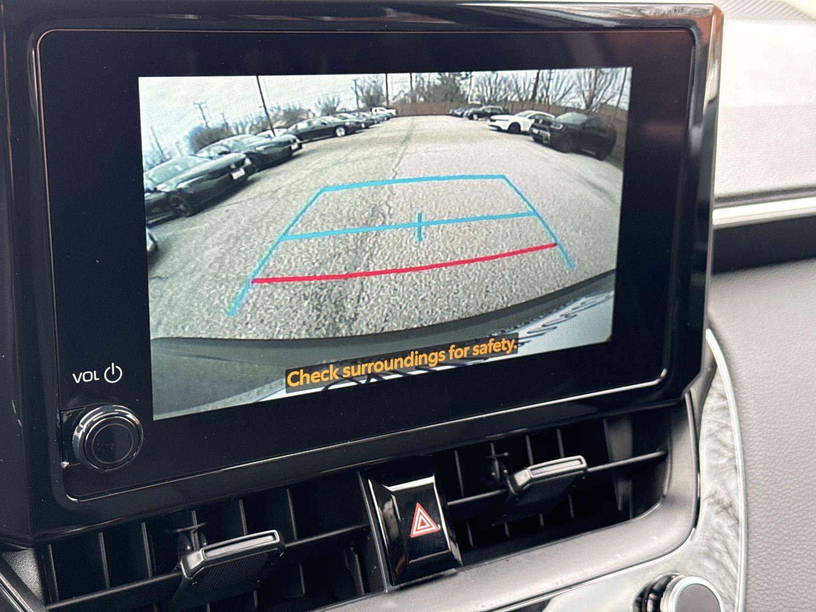 Used 2025 Toyota Corolla Cross LE w/ Moonroof Package image 6