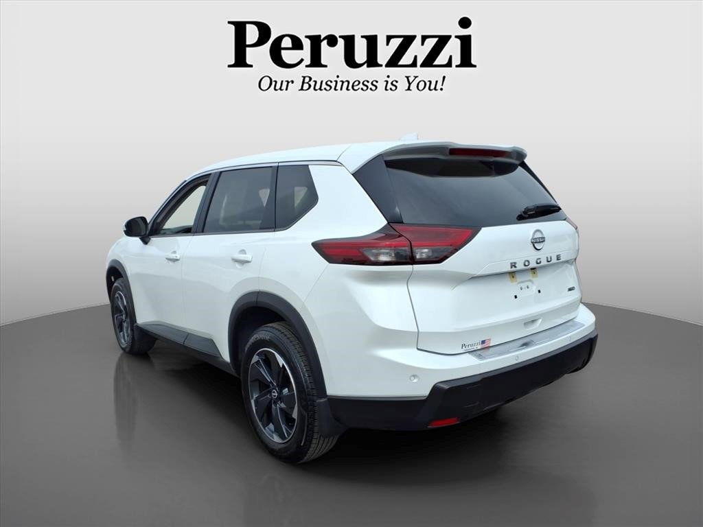 Used 2025 Nissan Rogue SV AWD/4WD image 6