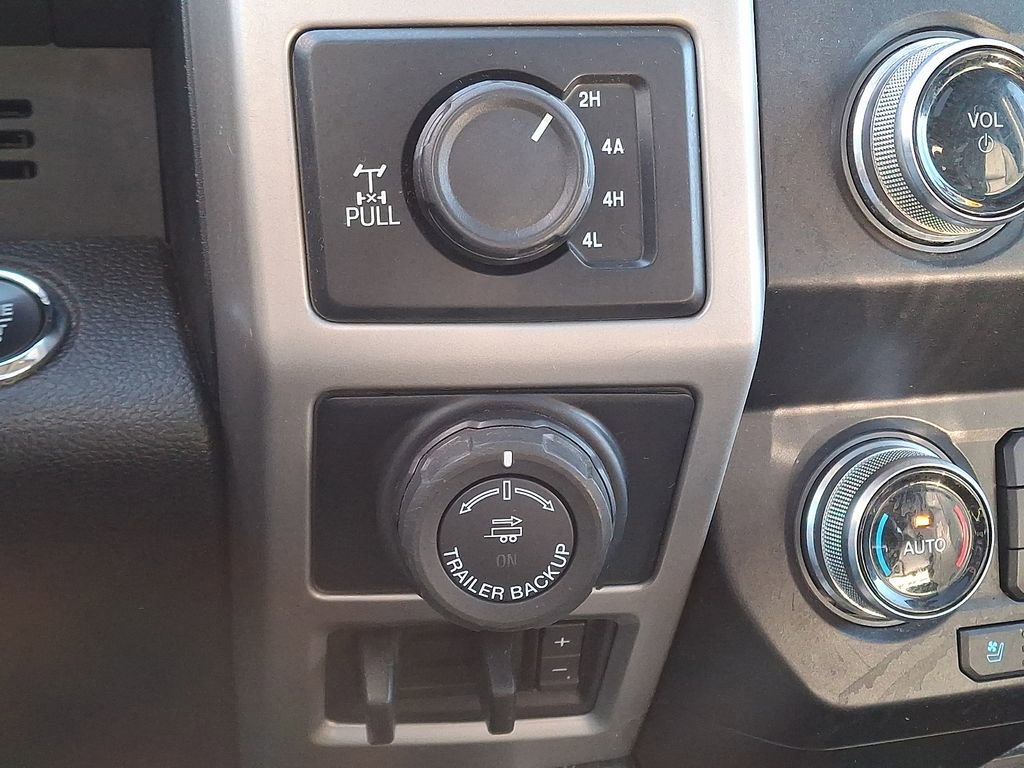 Used 2019 Ford F150 Lariat w/ Equipment Group 502A Luxury image 26