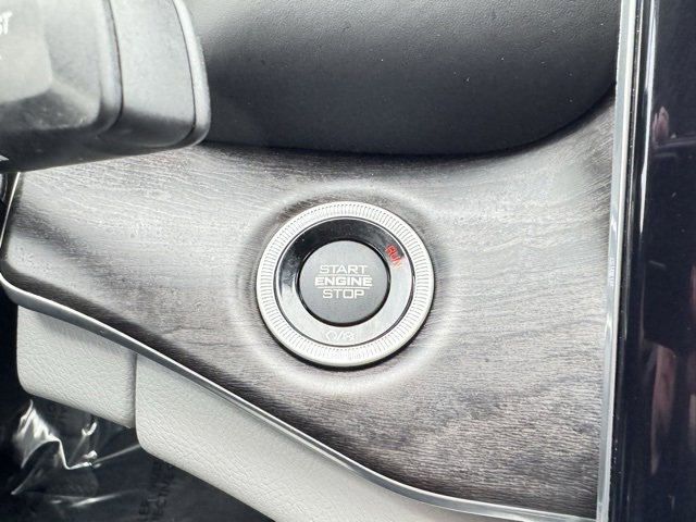 Used 2021 Jeep Grand Cherokee L Overland w/ Luxury Tech Group IV image 36