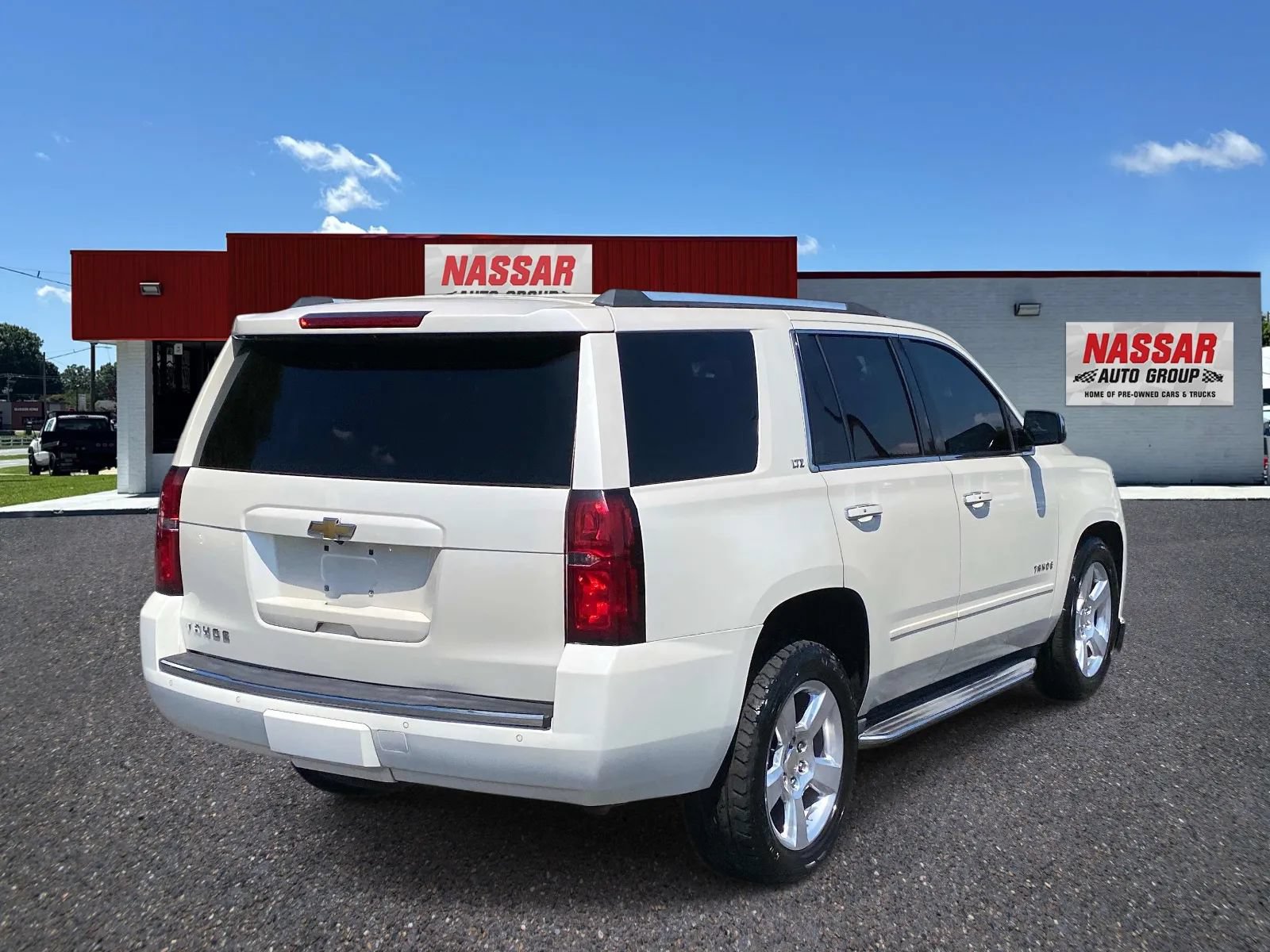 Used 2015 Chevrolet Tahoe LTZ RWD image 4