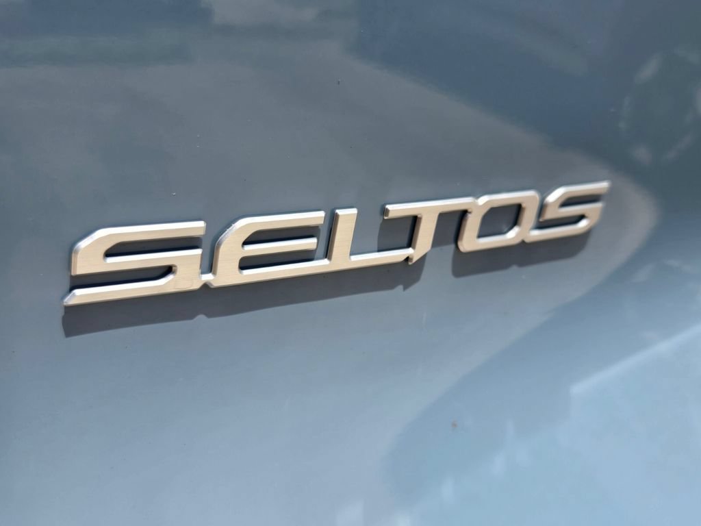 New 2027 Kia Seltos EX w/ EX Panoramic Sunroof Package FWD image 5
