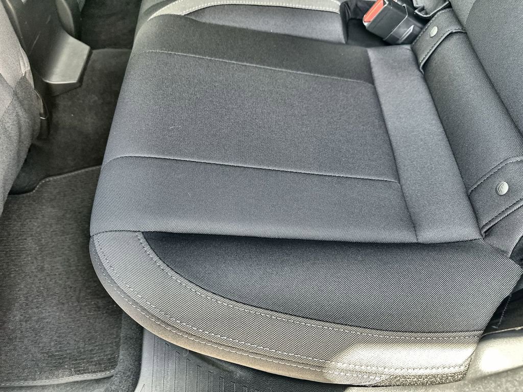 Used 2025 Subaru Crosstrek 2.0i Premium image 17