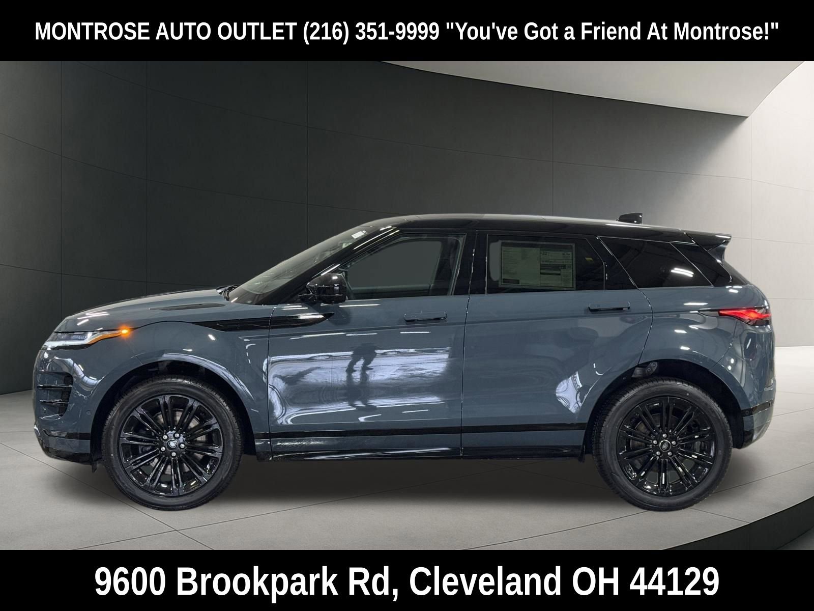 New 2026 Land Rover Range Rover Evoque Dynamic SE AWD/4WD image 2