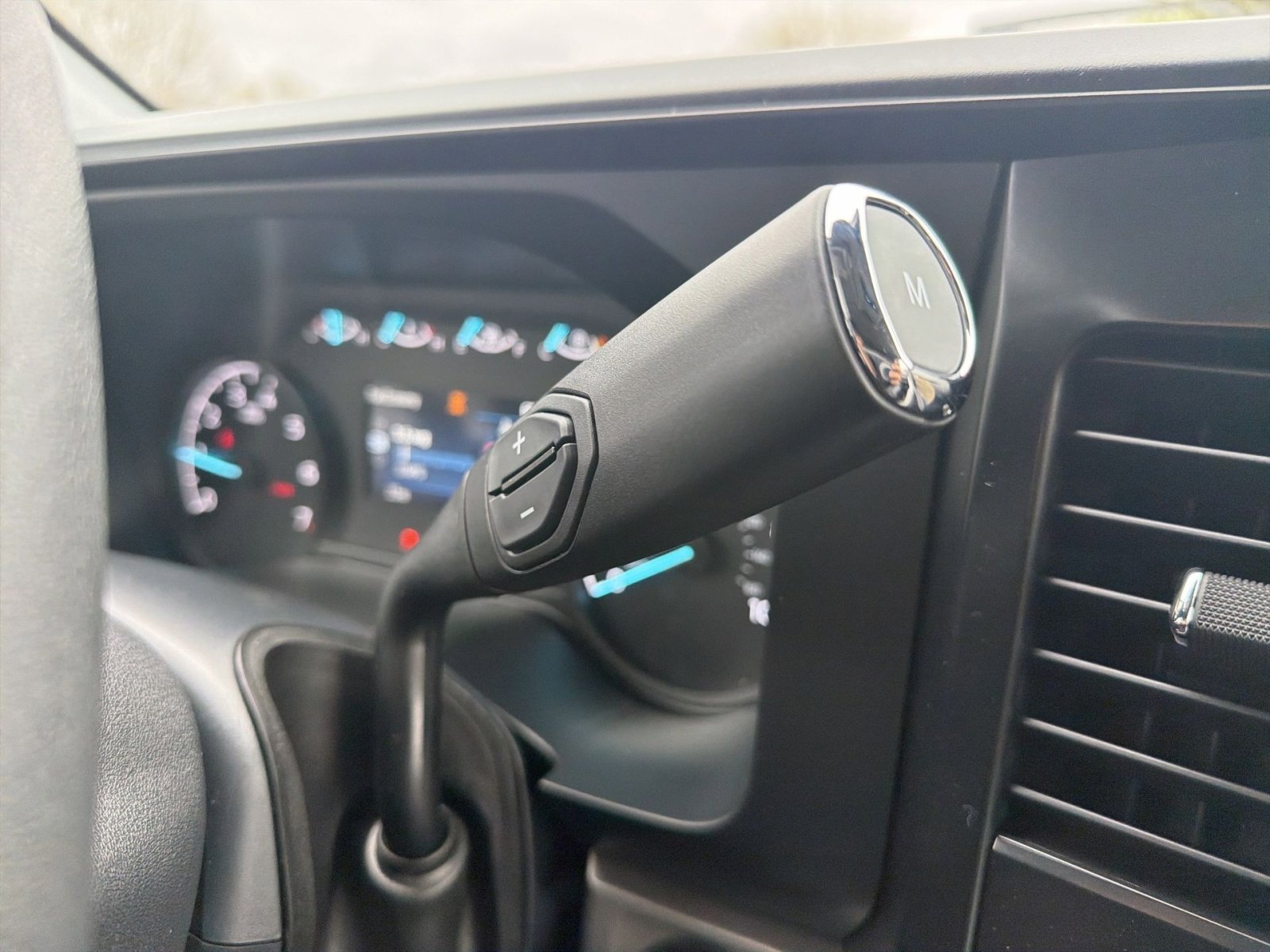 New 2026 Ford F250 XLT w/ FX4 Off-Road Package AWD/4WD image 25