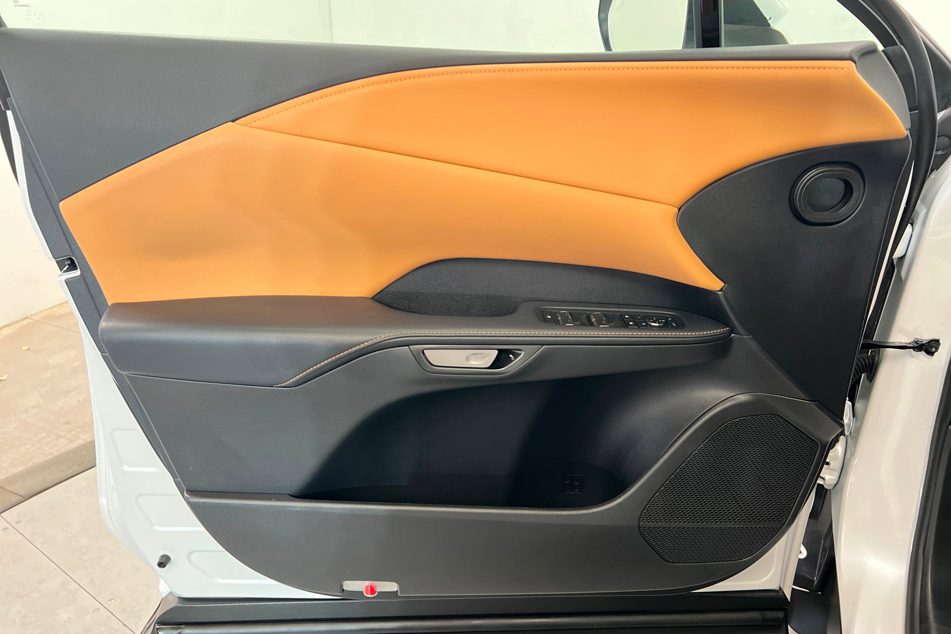 Used 2024 Lexus RX 350h w/ Convenience Package image 15