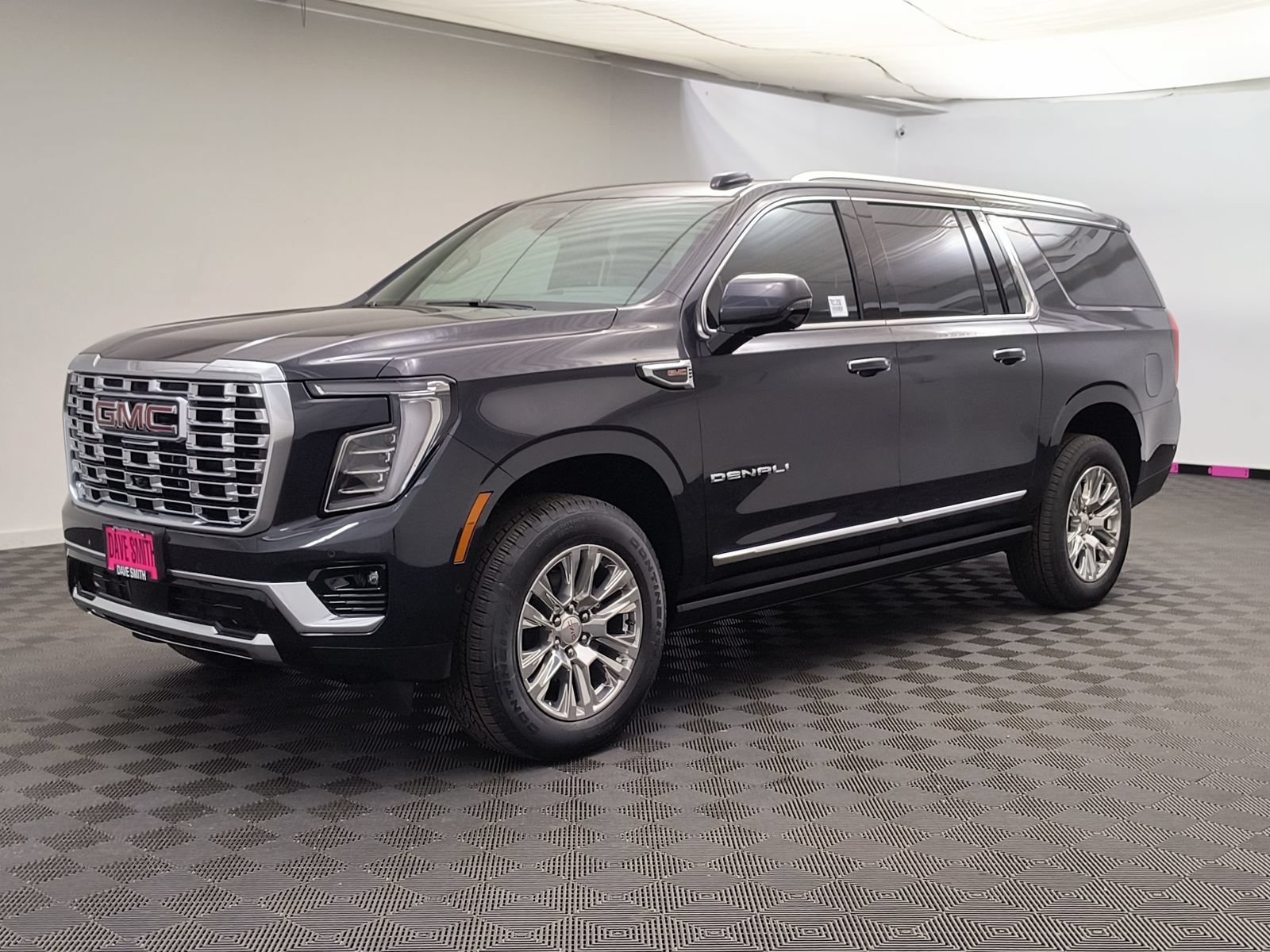 New 2026 GMC Yukon XL Denali w/ Sun & Power Step Package