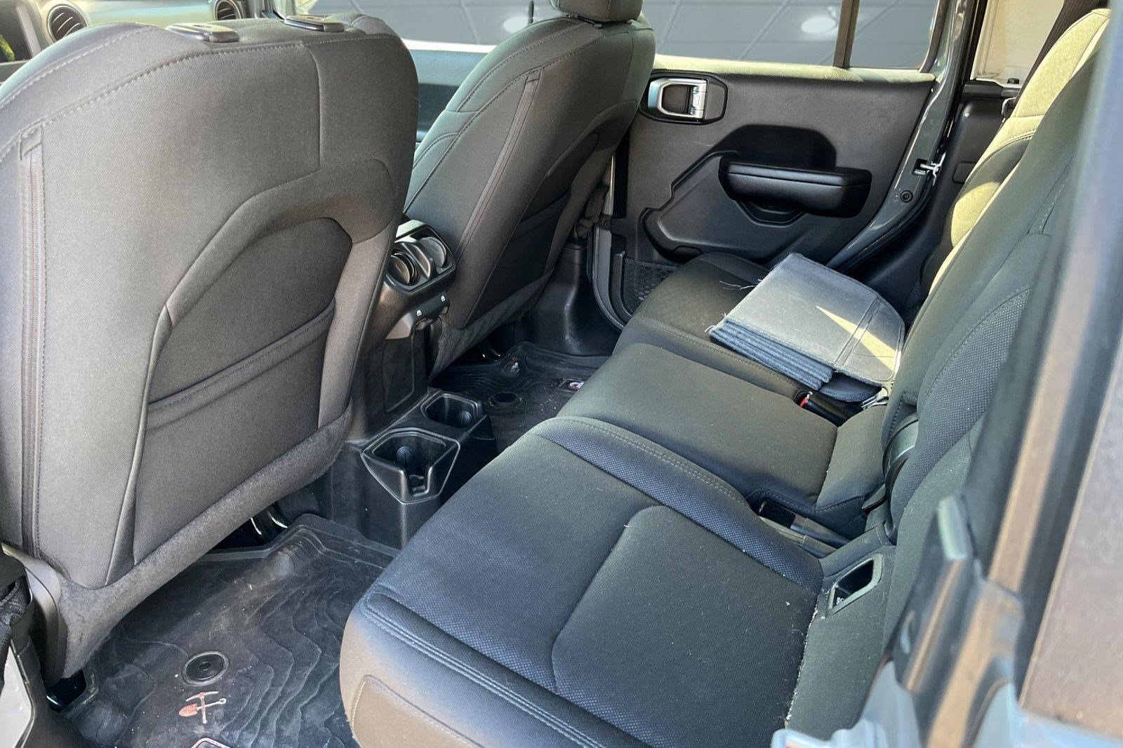 Used 2020 Jeep Gladiator Sport w/ Quick Order Package 24S image 7