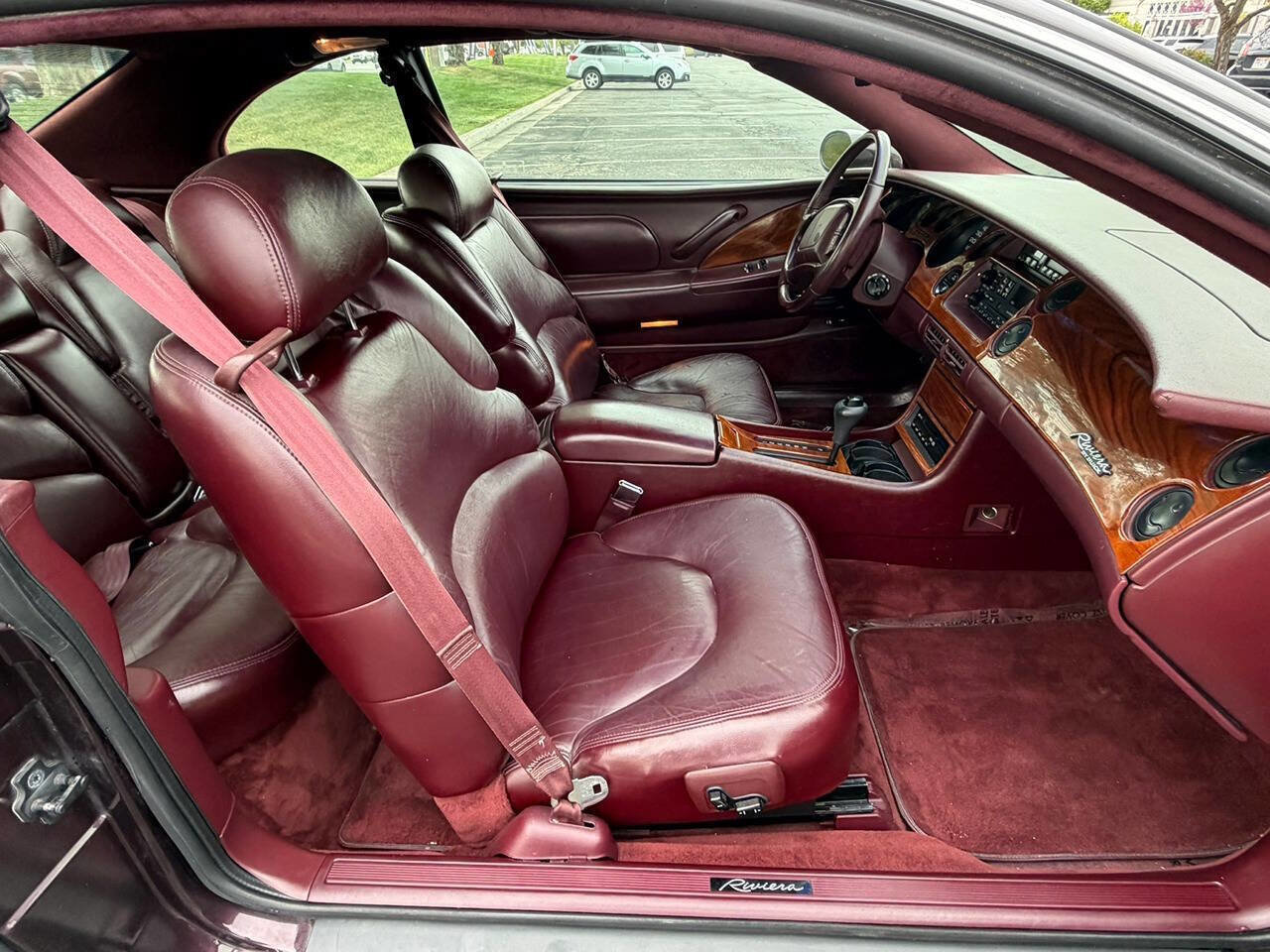Used 1995 Buick Riviera Supercharged Coupe image 33