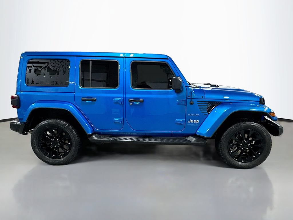 Used 2022 Jeep Wrangler Unlimited Sahara AWD/4WD image 5