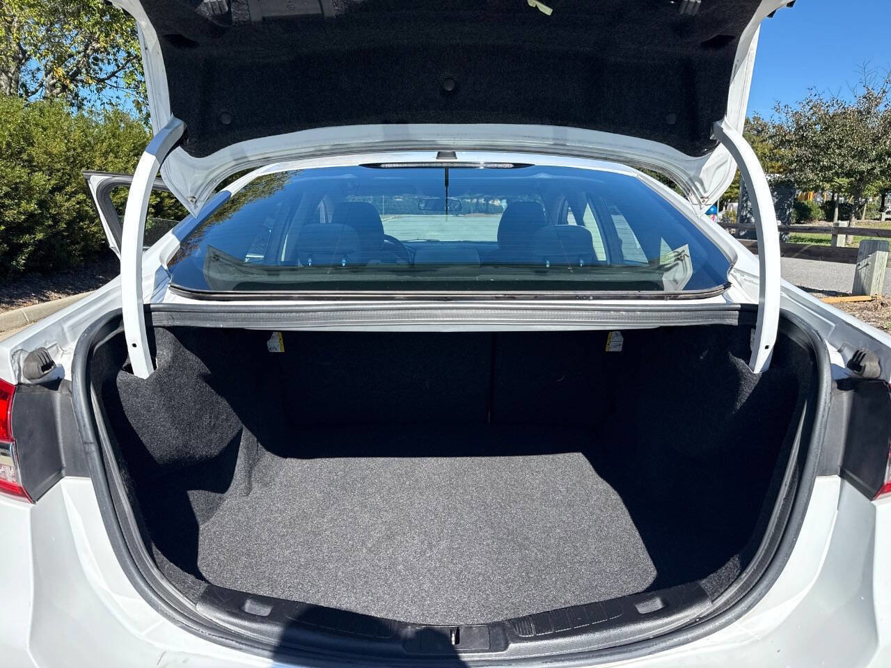 Used 2017 Ford Fusion S image 10