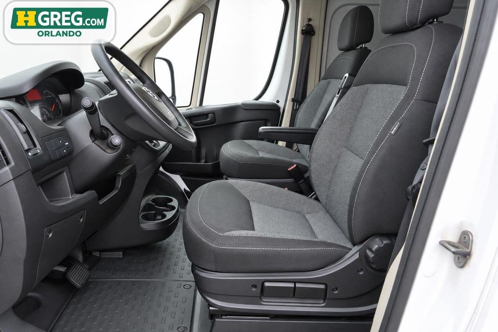 Used 2021 RAM ProMaster 2500 w/ Convenience Group FWD image 8