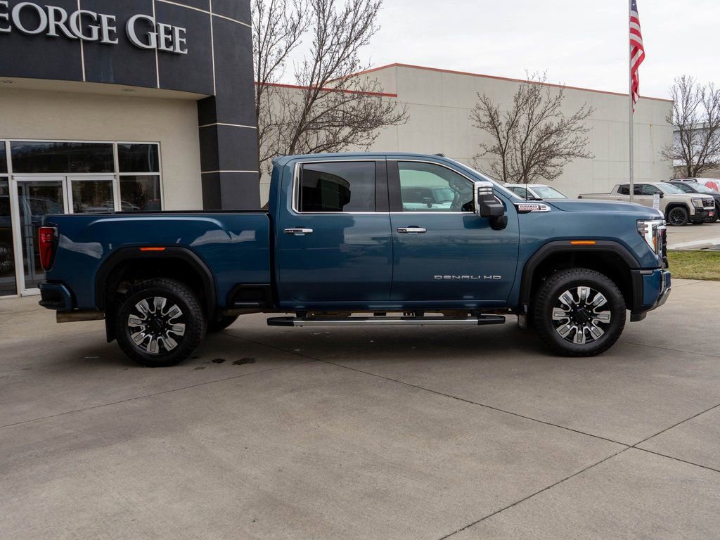 Used 2025 GMC Sierra 2500 Denali w/ Denali Reserve Package image 8