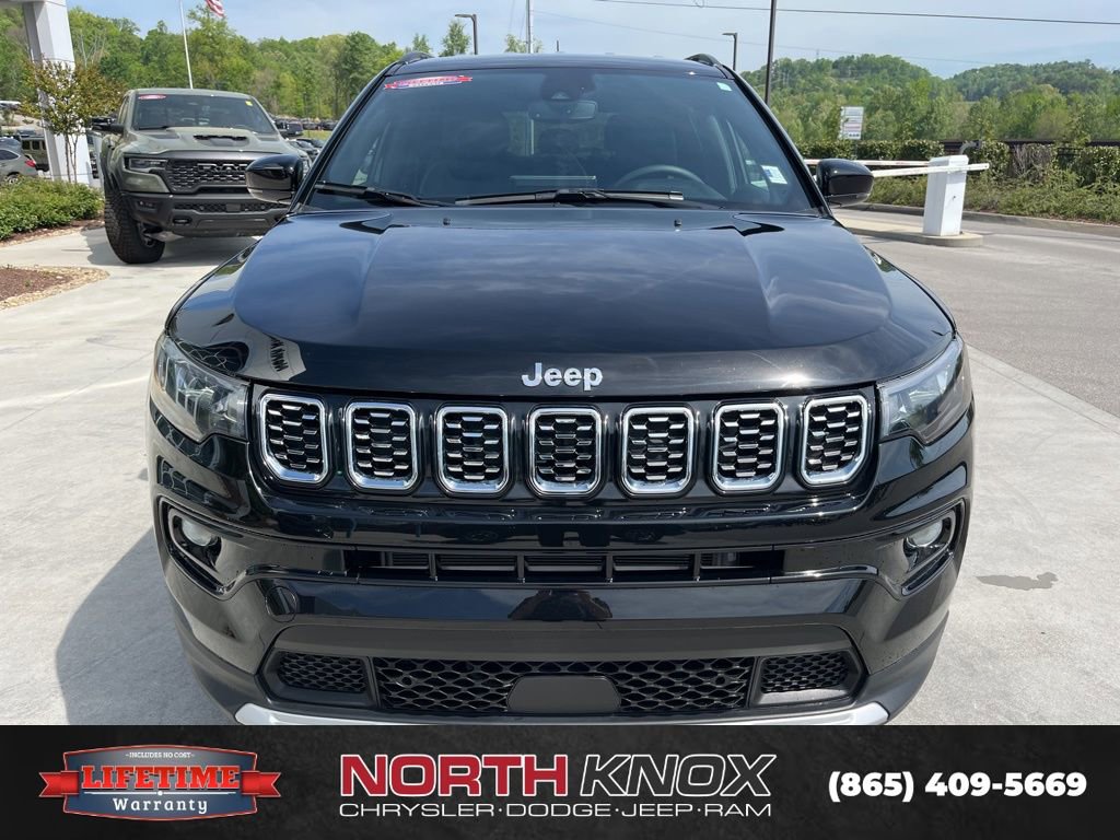Used 2024 Jeep Compass Limited AWD/4WD image 29