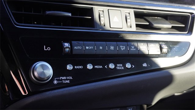 Used 2024 Lexus ES 250 w/ Premium Package image 26