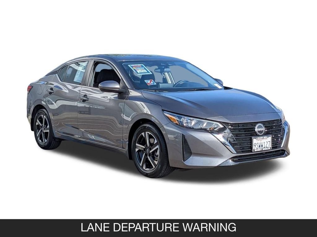 Used 2025 Nissan Sentra SV FWD image 2