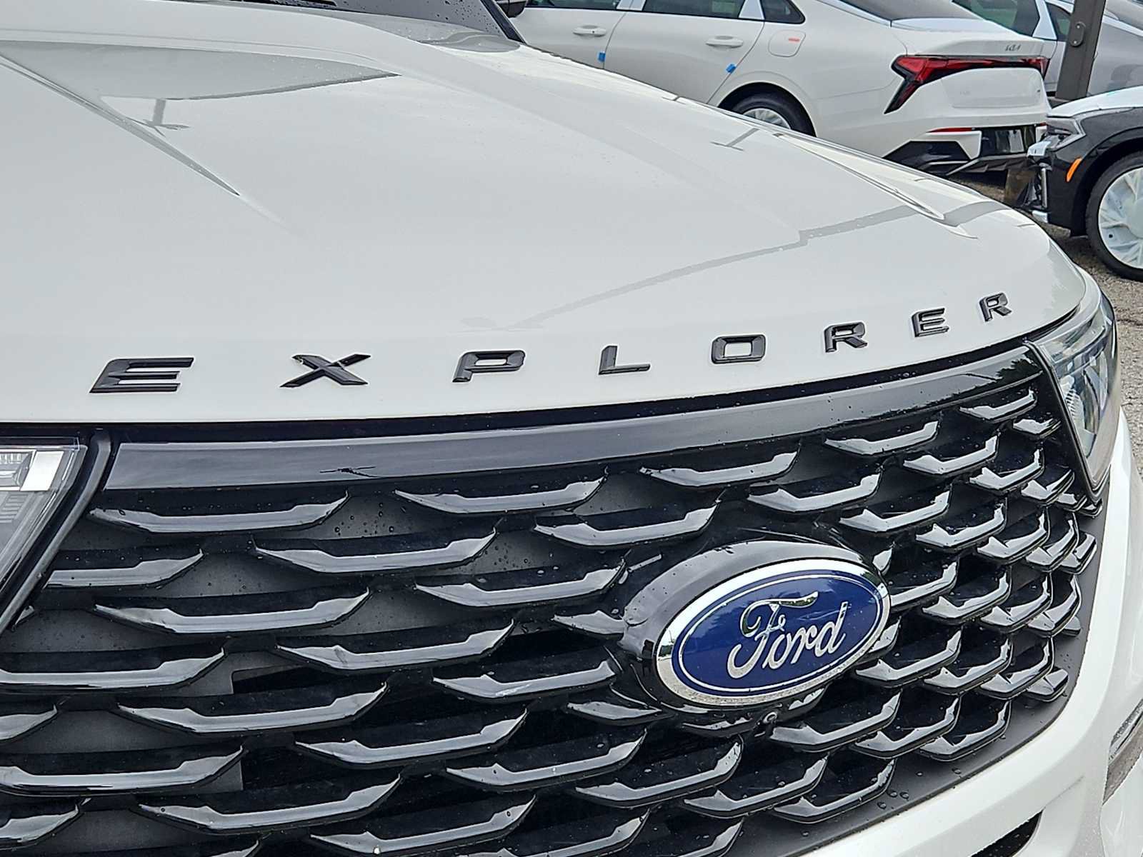 Used 2022 Ford Explorer ST-Line w/ Class IV Trailer Tow Package RWD image 11
